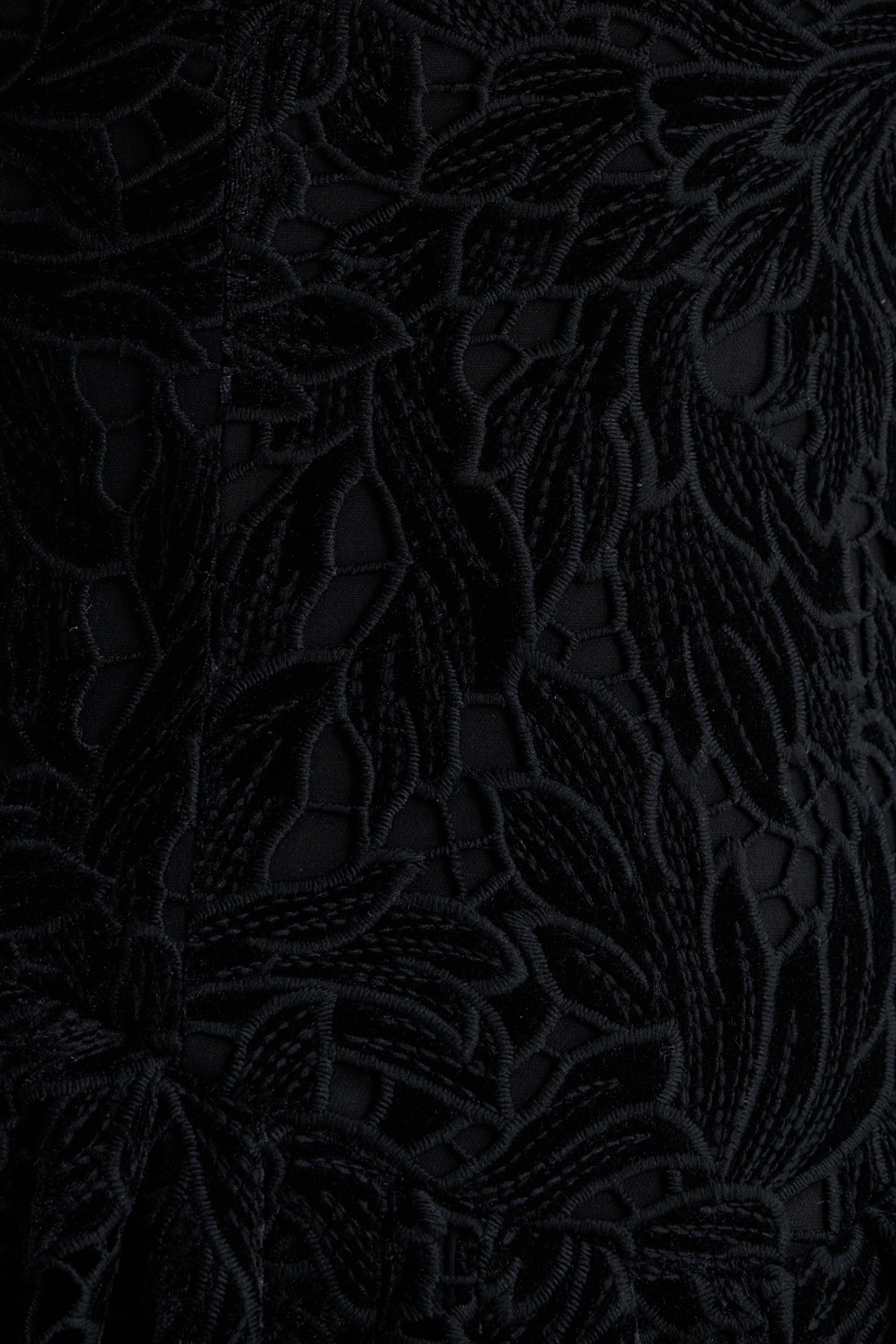 ARABELLA Velvet Guipure Lace Strapless Midi Dress In Black