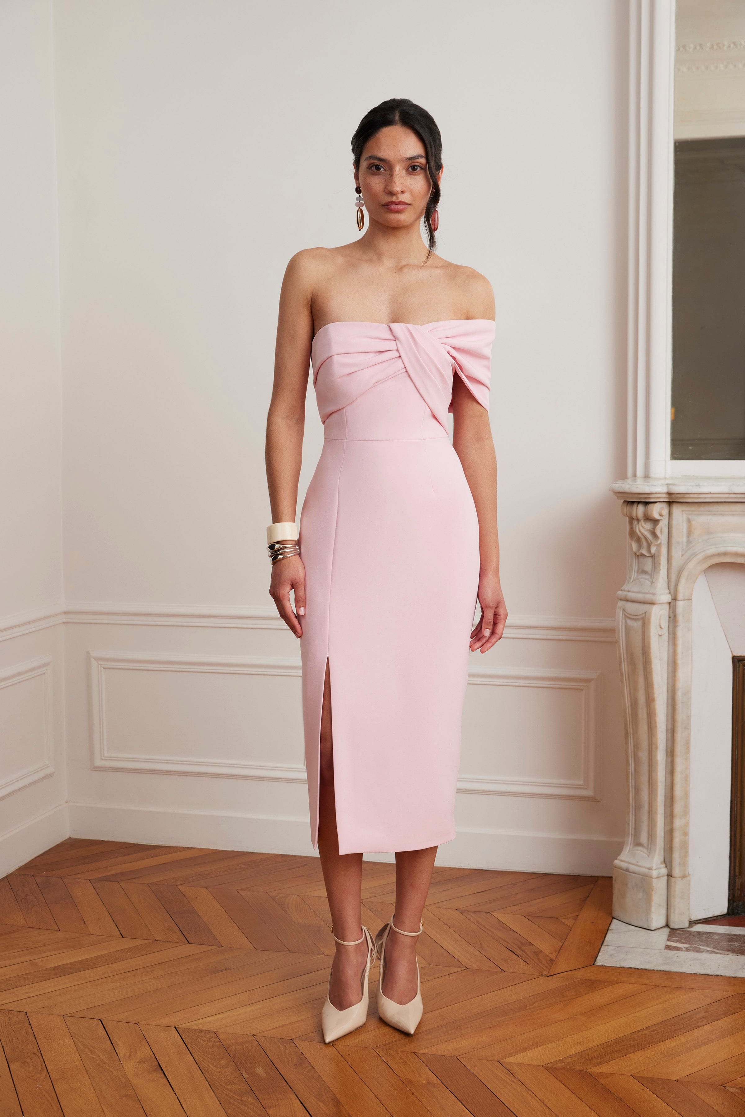 KARINA Off Shoulder Midi Dress In Pink